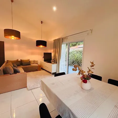 House 8 Pers And Forest Jemeressource
