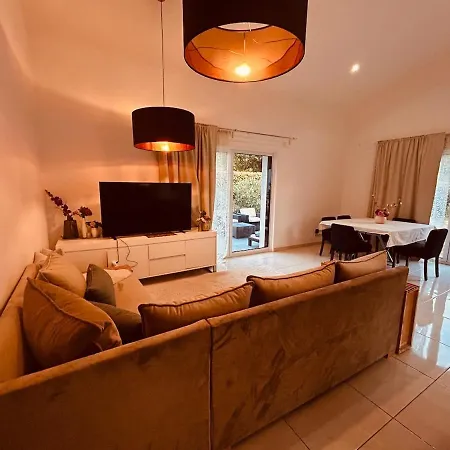 Villa House 8 Pers And Forest Jemeressource