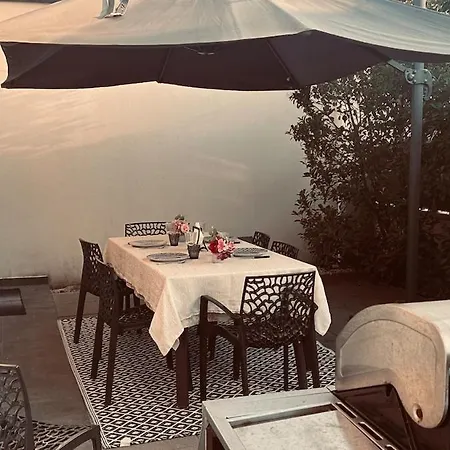 House 8 Pers And Forest Jemeressource וילה לבן